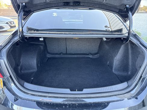 Used 2023 Chevrolet Malibu RS image 7