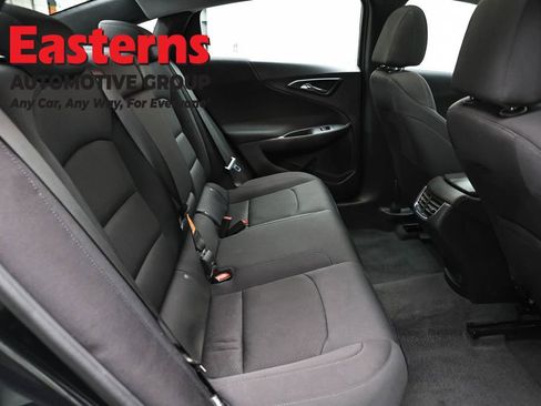 Used 2023 Chevrolet Malibu LT FWD image 23