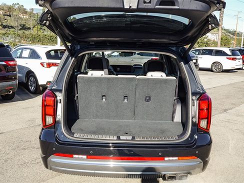 Used 2023 Hyundai Palisade Calligraphy image 26