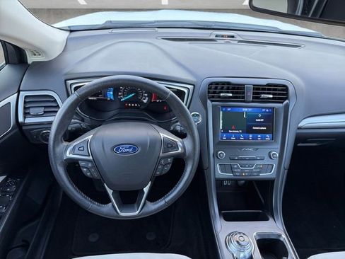 Used 2020 Ford Fusion SE w/ Equipment Group 151A image 20