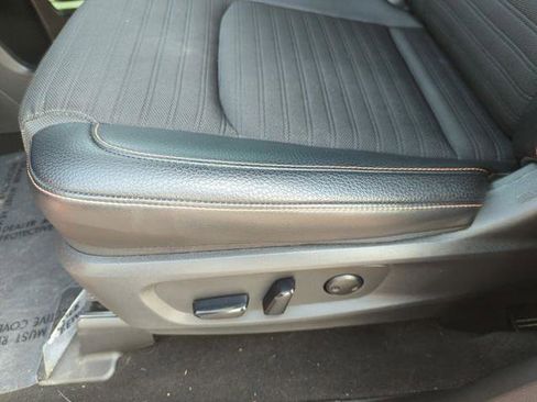 Certified 2025 Nissan Pathfinder Rock Creek AWD/4WD image 30