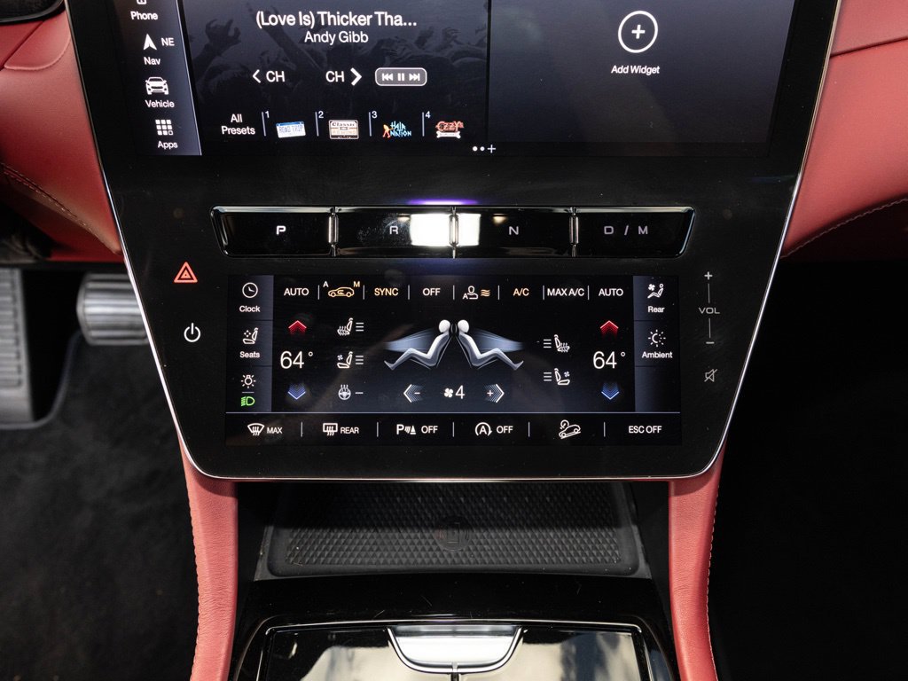 Used 2023 Maserati Grecale Modena AWD/4WD image 38