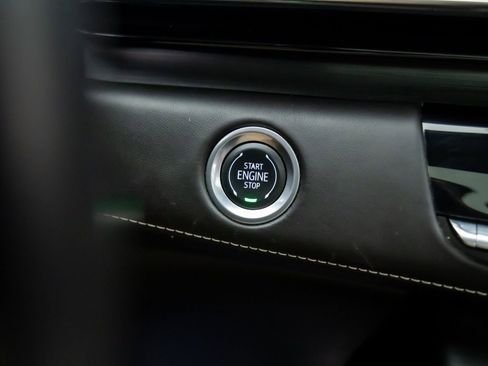 Certified 2024 Cadillac Escalade Sport Platinum w/ LPO, ONYX Package image 31