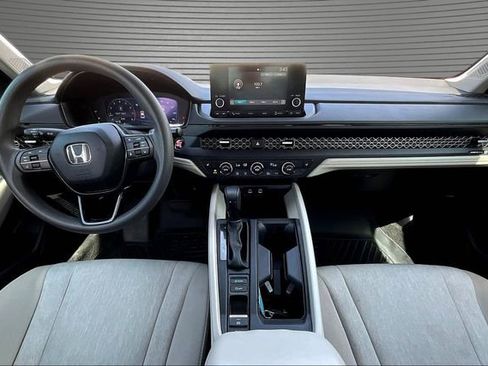 Used 2023 Honda Accord EX image 7