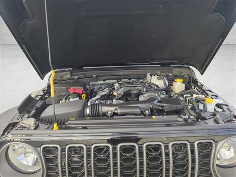 New 2026 Jeep Gladiator Sport image 15