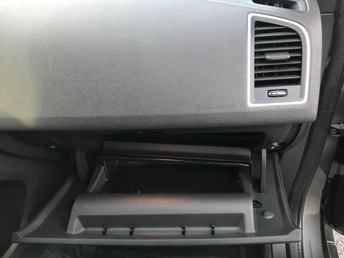 Used 2016 Volvo XC60 T5 Premier w/ Proximity Package image 52