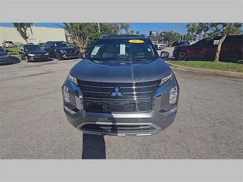 Used 2023 Mitsubishi Outlander SEL image 41
