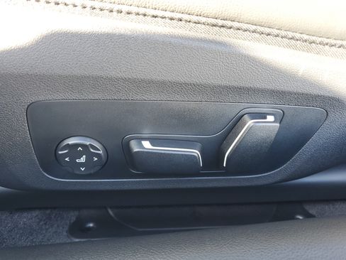 New 2026 BMW M440i M440i w/ Premium Package image 18