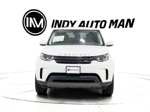 Used 2017 Land Rover Discovery SE image 9