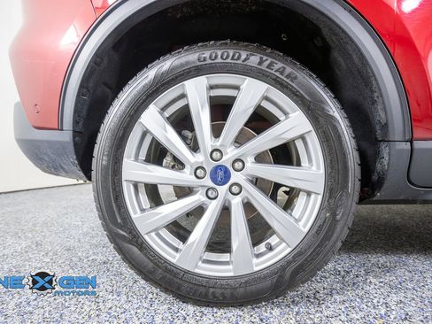 Used 2021 Ford Escape Titanium w/ Titanium Elite Package AWD/4WD image 50