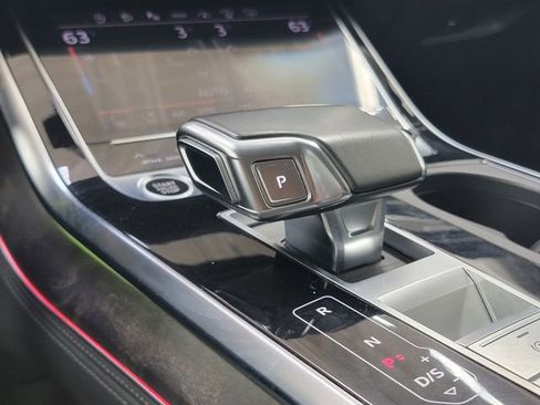 Used 2023 Audi Q7 3.0T Prestige image 29