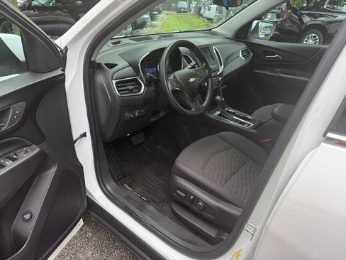 Used 2020 Chevrolet Equinox LT AWD/4WD image 12
