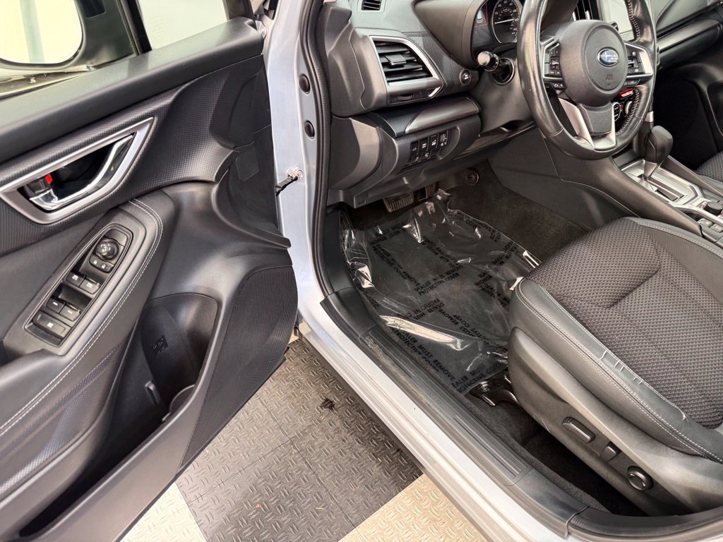 Used 2022 Subaru Forester Premium AWD/4WD image 34