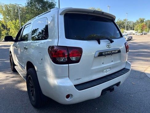 Used 2021 Toyota Sequoia Platinum AWD/4WD image 15