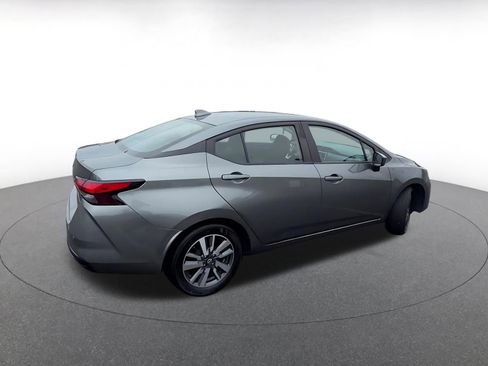 Used 2025 Nissan Versa SV FWD image 15