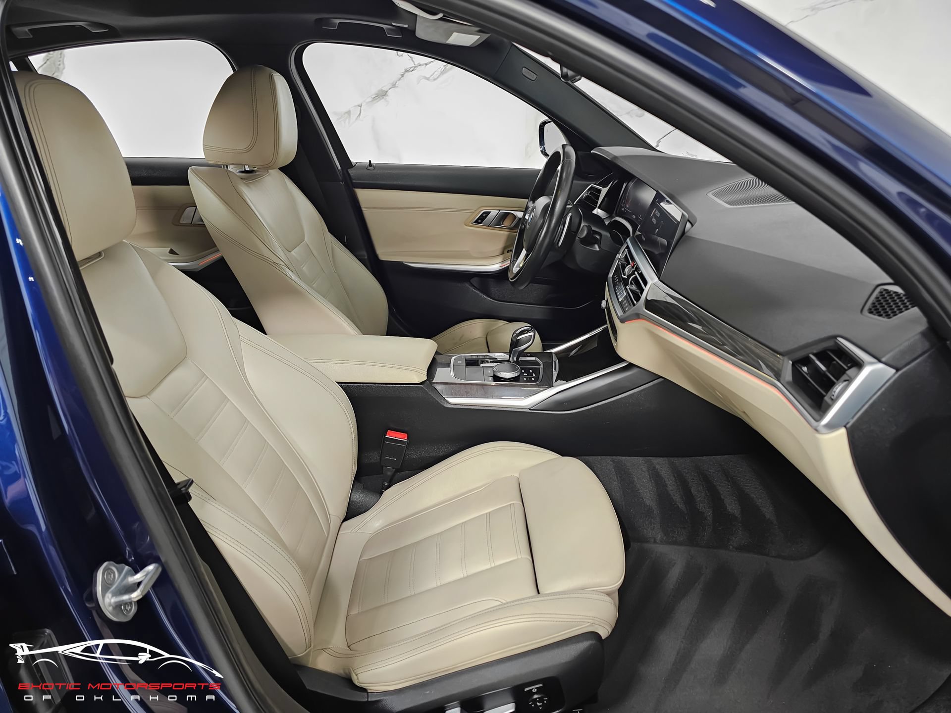 Used 2019 BMW 330i Sedan w/ Convenience Package RWD image 2