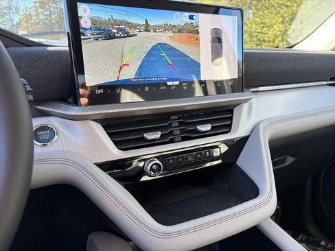 New 2026 Ford Explorer Active w/ Active Comfort Package image 8