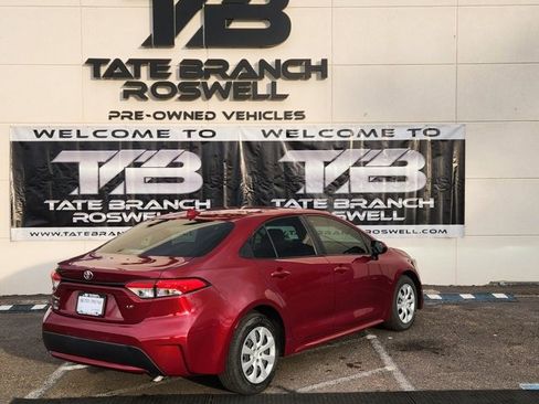 Used 2022 Toyota Corolla LE image 6