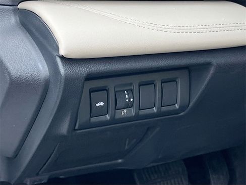 Used 2024 Subaru Legacy Limited image 10