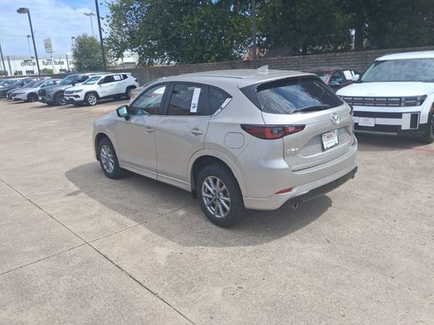Used 2025 MAZDA CX-5 AWD 2.5 S w/ Select Package image 8