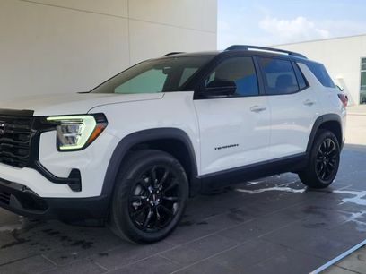 Used 2025 GMC Terrain Elevation w/ Elevation Premium Package