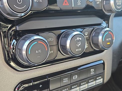 Used 2024 RAM 3500 Tradesman w/ Towing Technology Group image 15