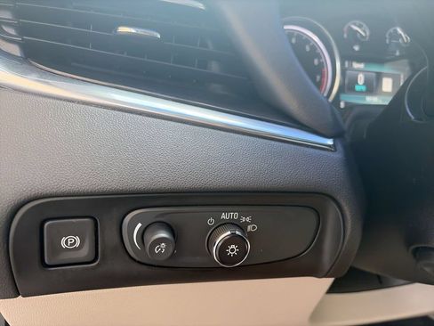 Used 2019 Buick Enclave Premium w/ Trailering Package, 5000 lbs. FWD image 26