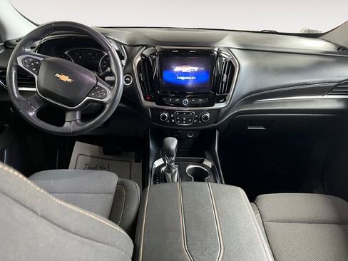 Used 2021 Chevrolet Traverse LT image 8