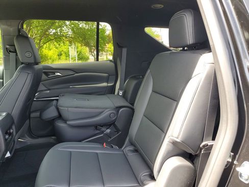 New 2026 Chevrolet Traverse LT w/ Driver Confidence Package AWD/4WD image 16