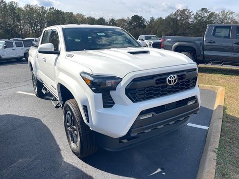 New 2025 Toyota Tacoma TRD Sport image 1