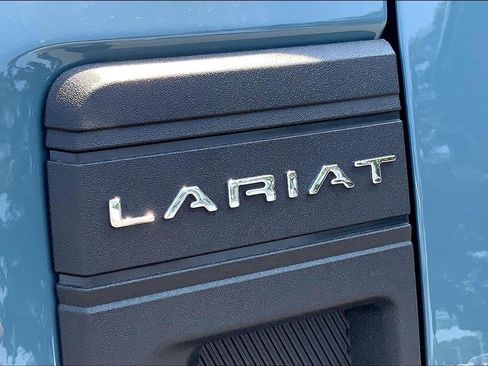 Used 2022 Ford Maverick Lariat w/ Lariat Luxury Package FWD image 8