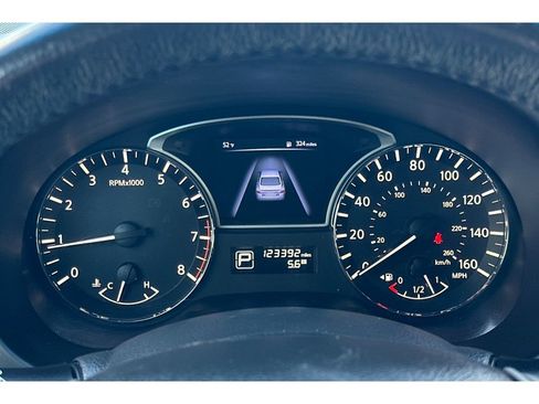 Used 2015 Nissan Altima 2.5 SV image 25