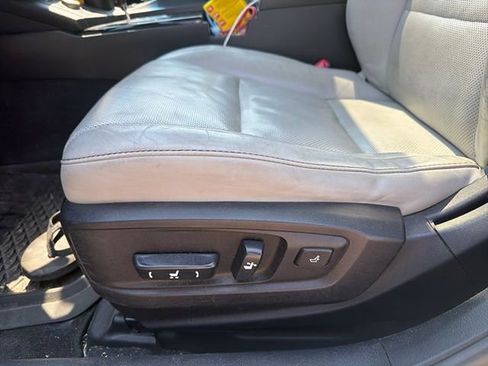 Used 2014 Lexus ES 350 w/ Luxury Package image 9