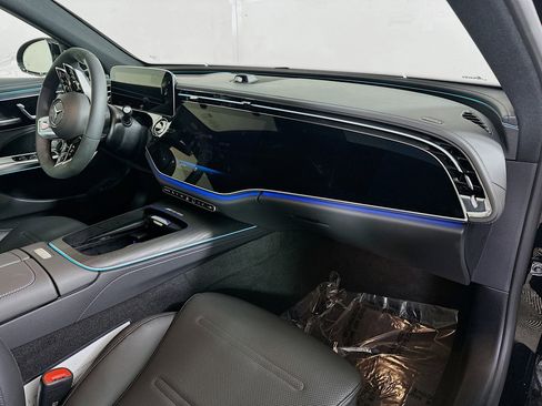 New 2026 Mercedes-Benz E 53 AMG e 4MATIC Sedan image 30