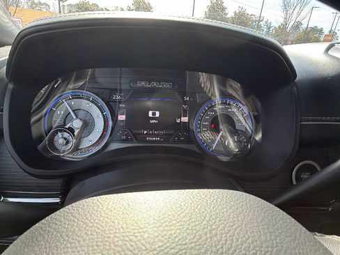 Used 2022 RAM 3500 Limited image 29