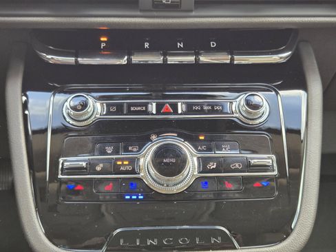 Used 2022 Lincoln Corsair Reserve w/ Elements Package FWD image 22