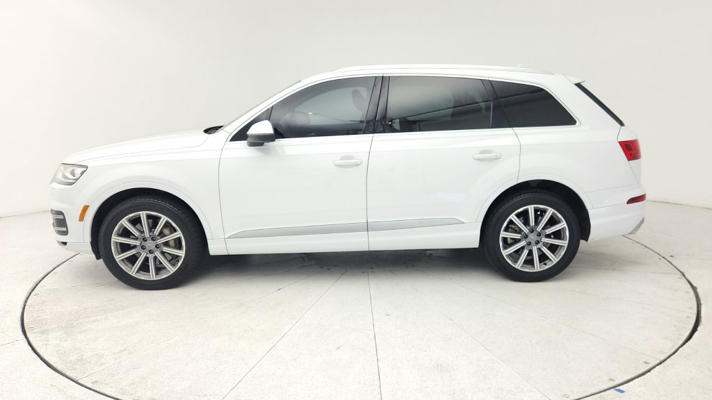 Used 2018 Audi Q7 3.0T Premium Plus w/ Premium Plus Package AWD/4WD image 4