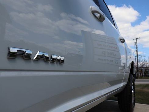 Used 2024 RAM 2500 Laramie w/ Safety Group image 10