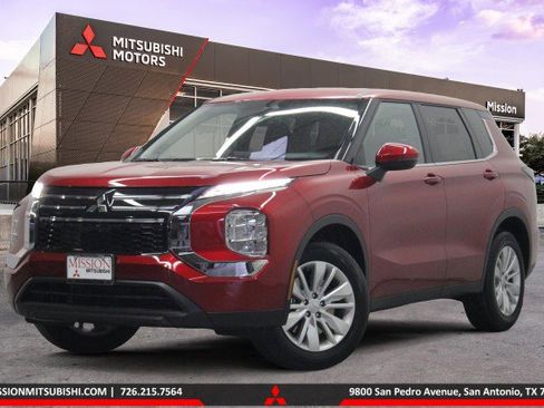 New 2026 Mitsubishi Outlander ES FWD image 1