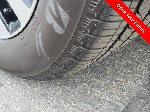 Used 2025 Nissan Pathfinder Platinum FWD image 31