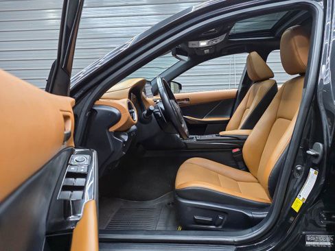 Used 2021 Lexus IS 300 AWD w/ Comfort Package image 14