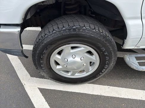 Used 2013 Ford E-250 and Econoline 250 w/ PWR Group image 21