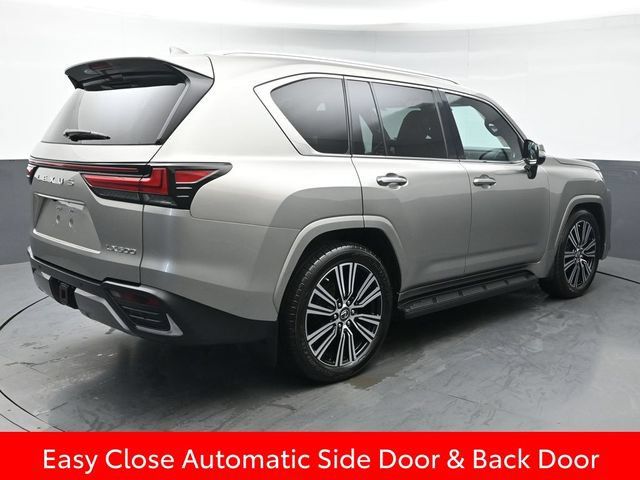 Used 2023 Lexus LX 600 4WD w/ Luxury Package image 7