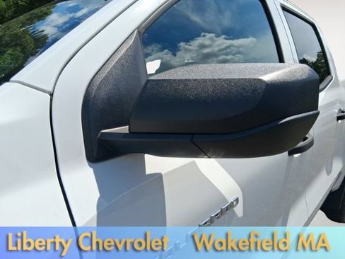 Used 2023 Chevrolet Colorado W/T AWD/4WD image 12