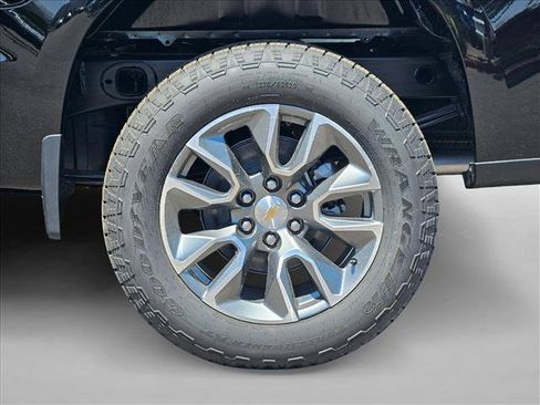 New 2026 Chevrolet Silverado 1500 LT w/ Z71 Off-Road Package AWD/4WD image 11