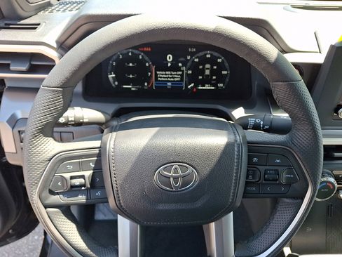 Certified 2025 Toyota Tacoma TRD Off-Road w/ TRD Off Road Upgrade Package AWD/4WD image 19