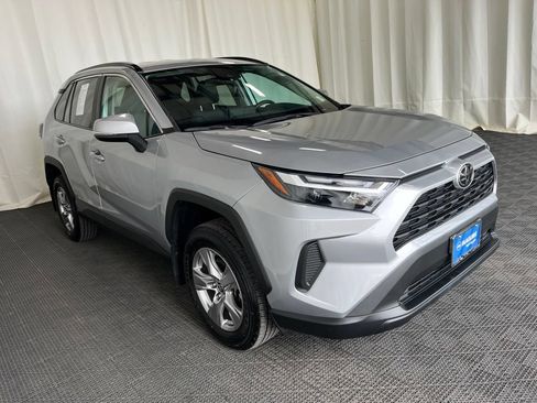 Used 2024 Toyota RAV4 XLE AWD/4WD image 30