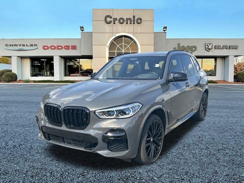 Used 2022 BMW X5 M50i w/ Executive Package image 7