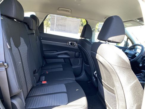 New 2026 Kia Sorento LX FWD image 17