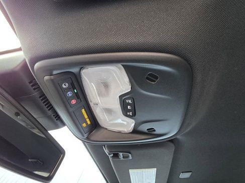 Used 2023 GMC Canyon Denali image 39